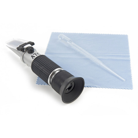 HBM Refractometer For, among others, battery acid, Adblue and coolant
